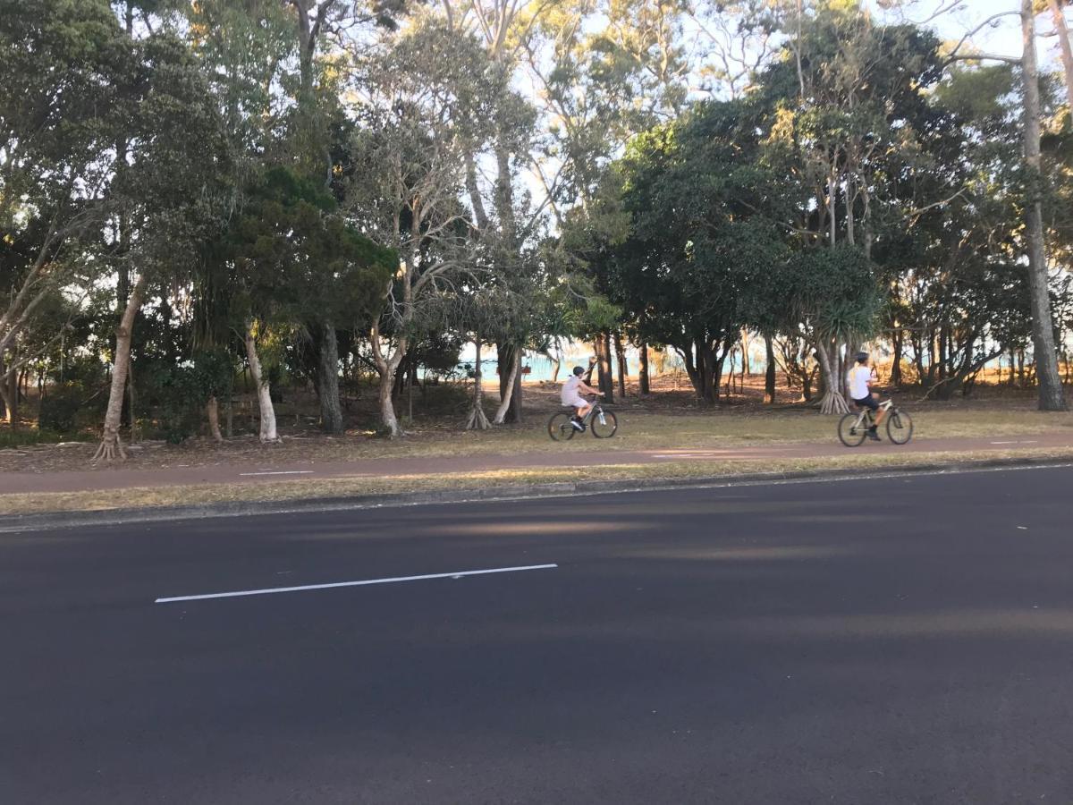 Hervey Bay Colonial Lodge Torquay Экстерьер фото